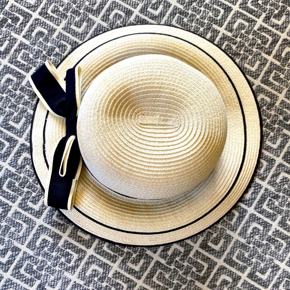 Gorgeous HBY Miami NWT Cream Hat Black Bow